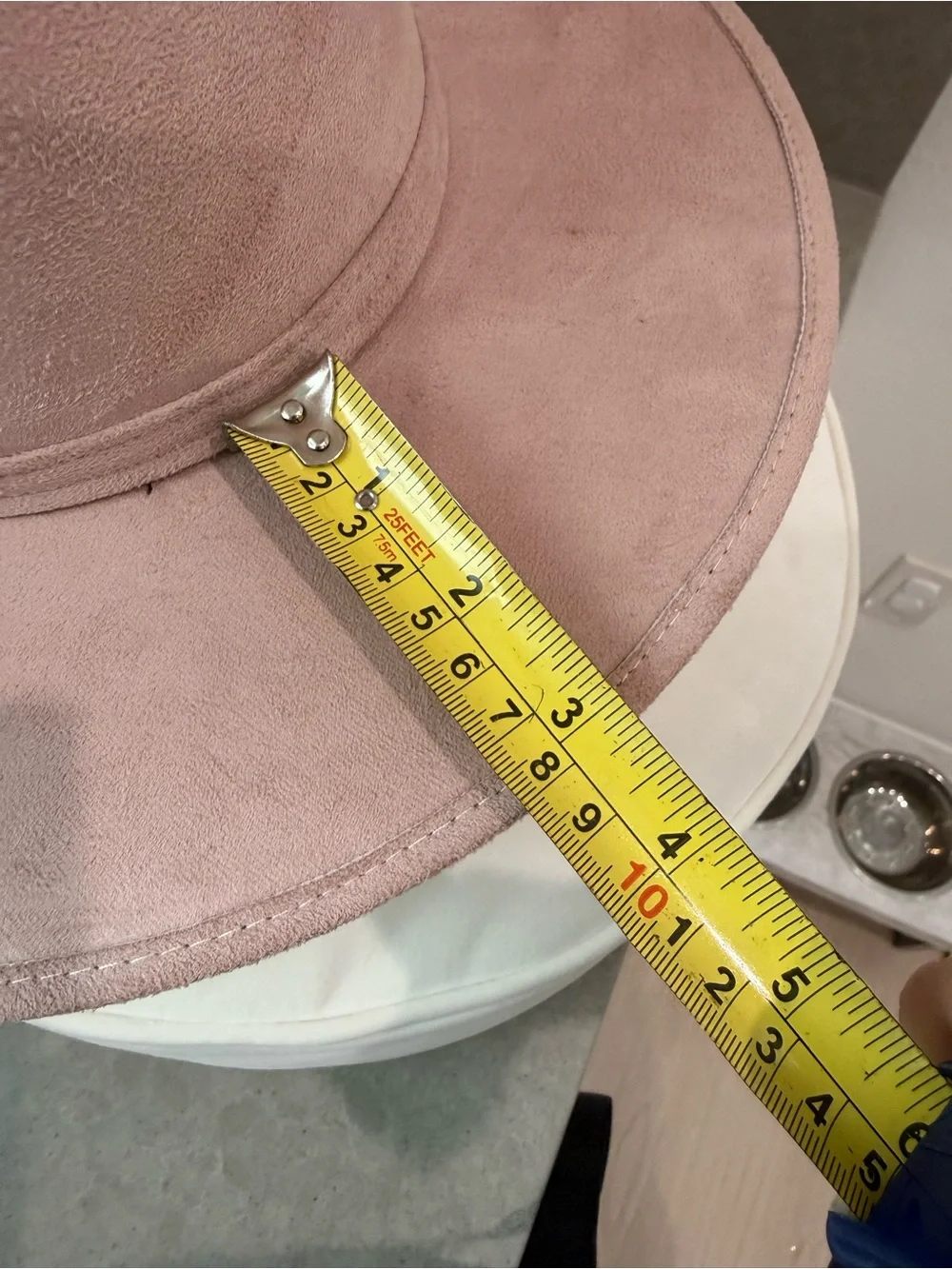 N/A suede wide